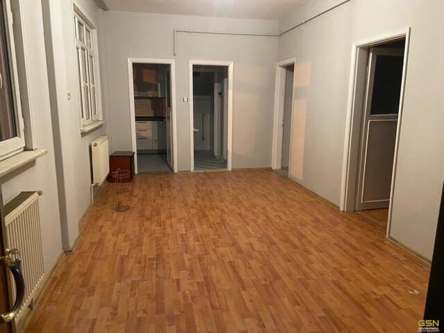 18-ÇAYIROVA YENİMAHALLE DE SATILIK BİNA